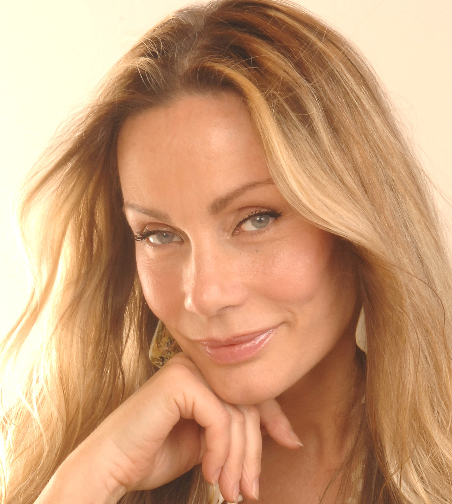 Virginia Hey