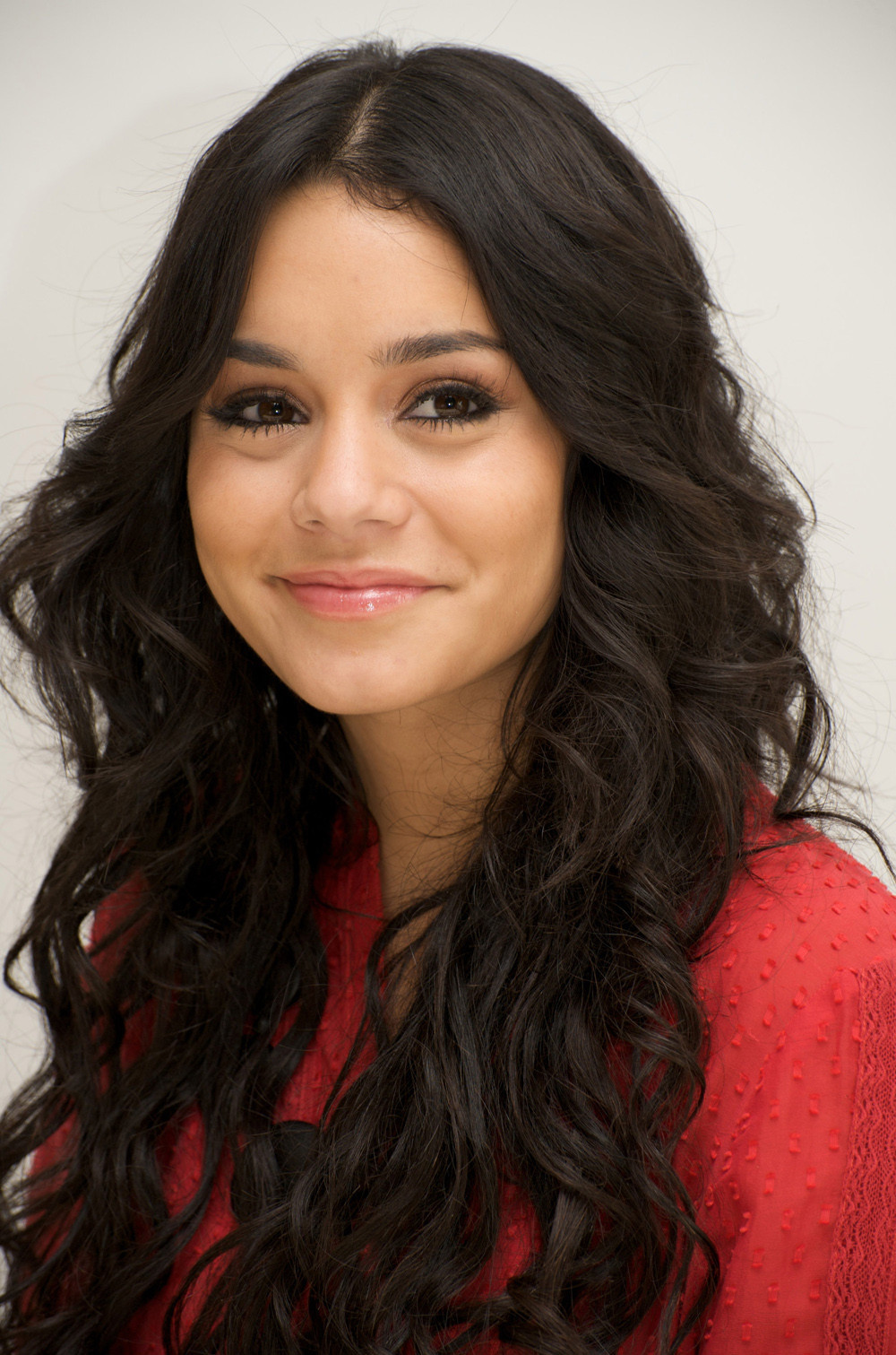 Vanessa Hudgens: Biografía, Películas, Series, Fotos, Vídeos Y Noticias ...