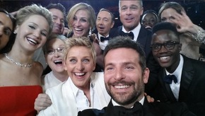 Oscars 2014: Un 'selfie' para la historia y pizza para cenar