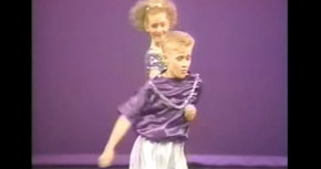 Un vídeo de Ryan Gosling bailando con 12 años triunfa en YouTube