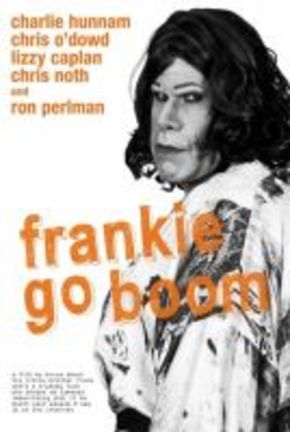 Ron Perlman se disfraza de mujer en 'Franke Go Boom'