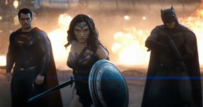 'Batman v Superman', nuevo tráiler con Wonder Woman y Doomsday